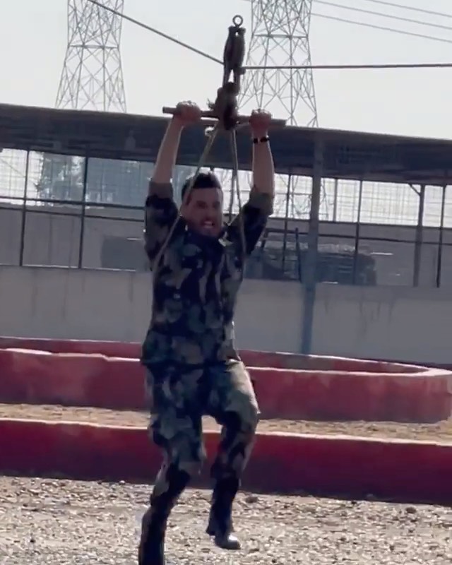 الفنان #محمد_السالم من كواليس تصوير فديو كليب للجيش العراقي 
@mohamedalsalim